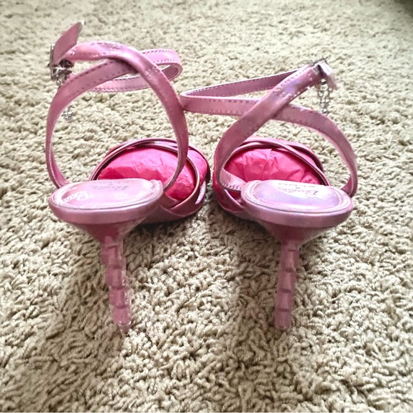 Barbie x ALDO Heels - Picture 10 of 11